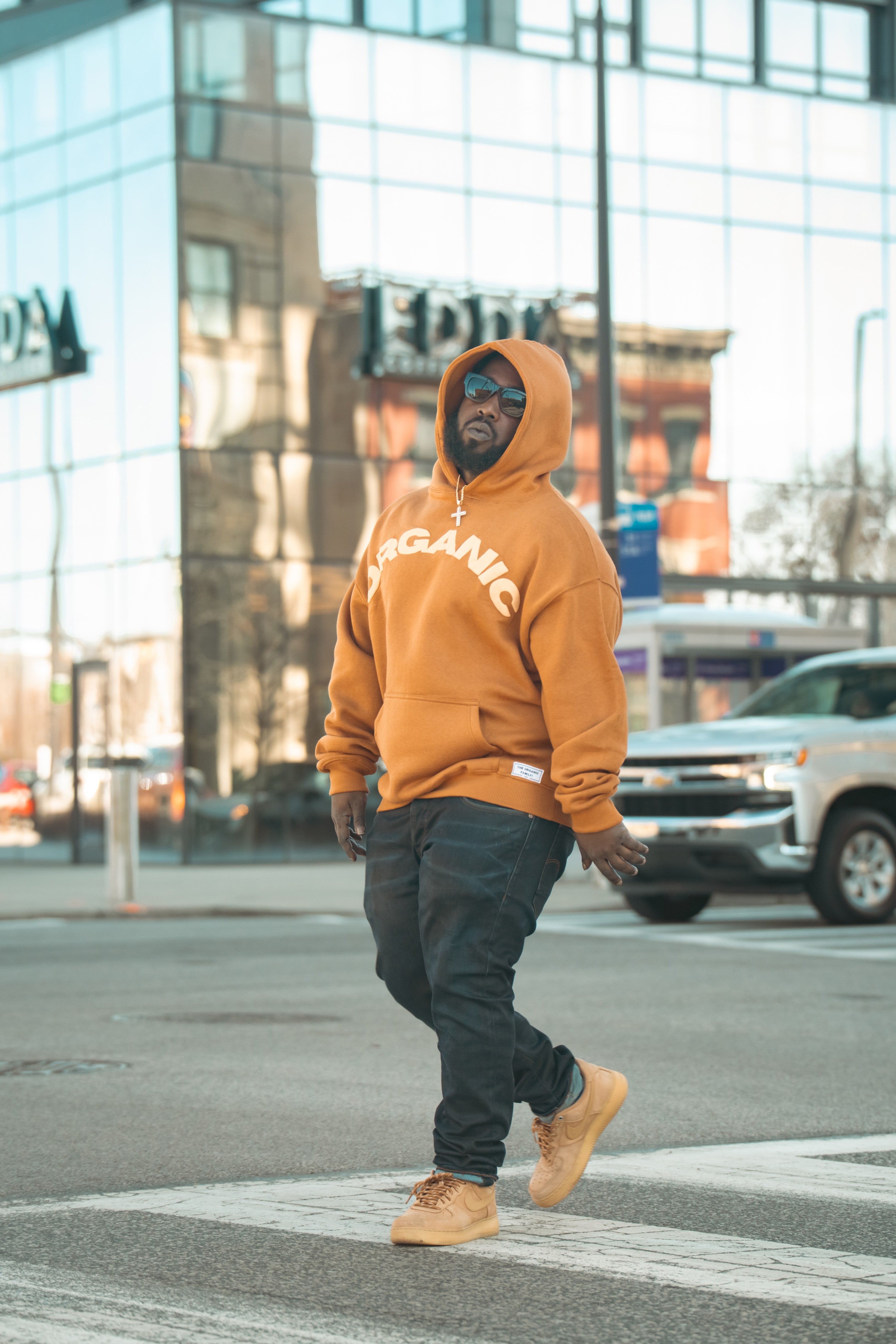 THE ORGANIC CLASSIC HOODIE BROWN